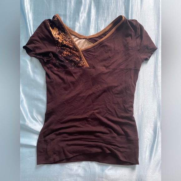 cute y2k brown t-shirt with beige design - stretchy material - Picture 2 of 3